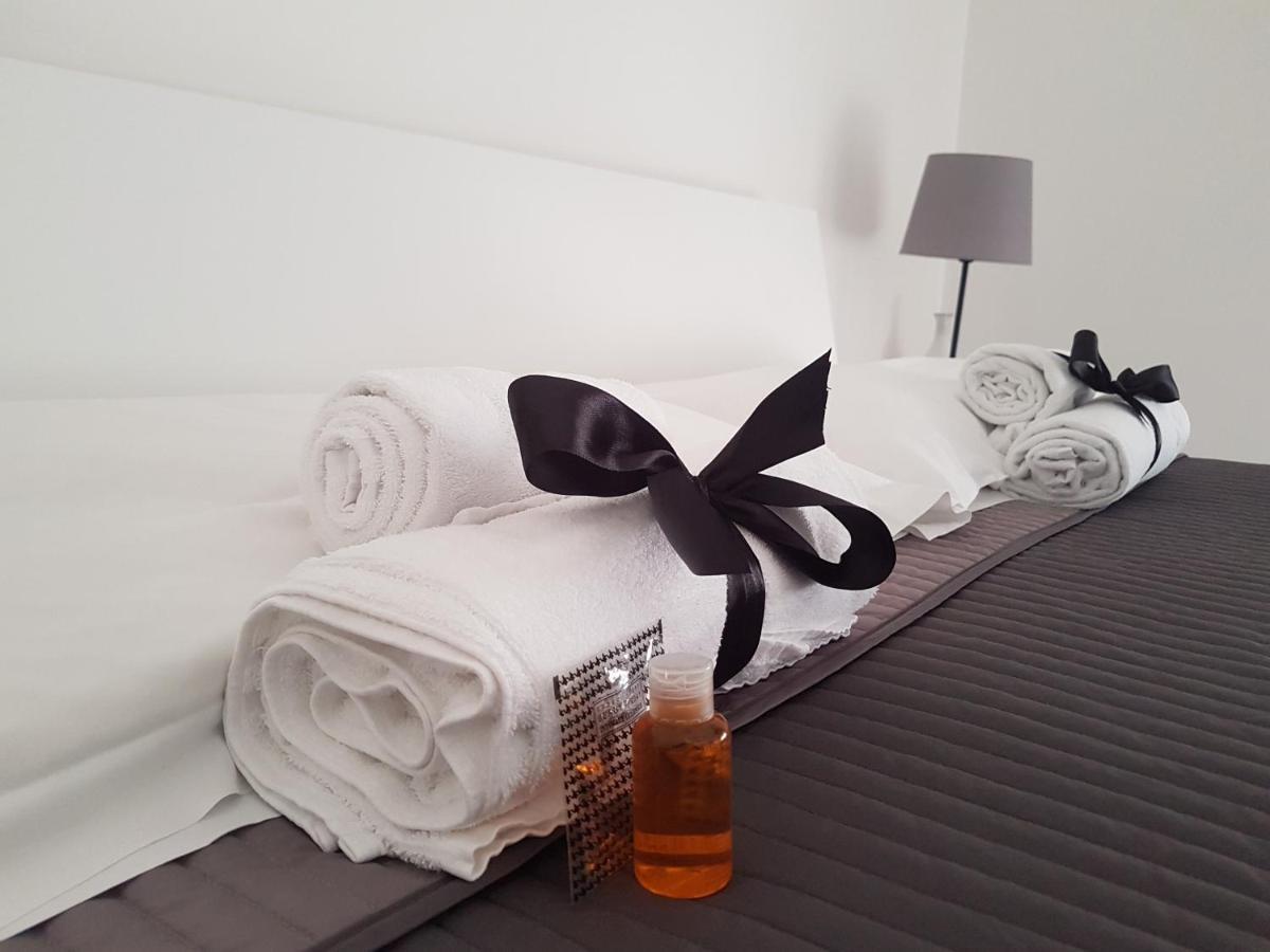 B&B A Casa Di Amici Касерта Екстериор снимка