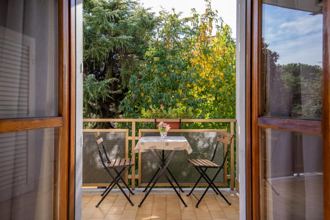 B&B A Casa Di Amici Касерта Екстериор снимка