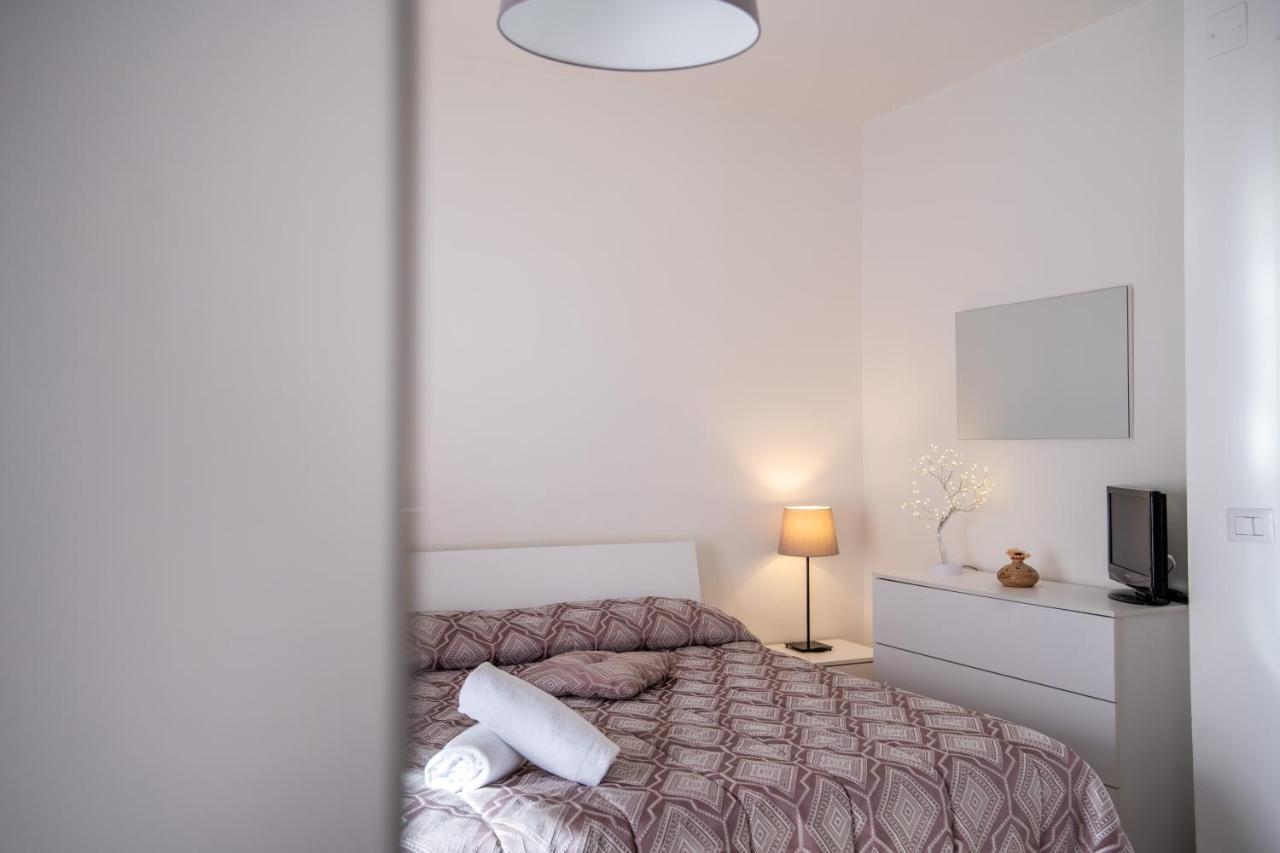B&B A Casa Di Amici Касерта Екстериор снимка