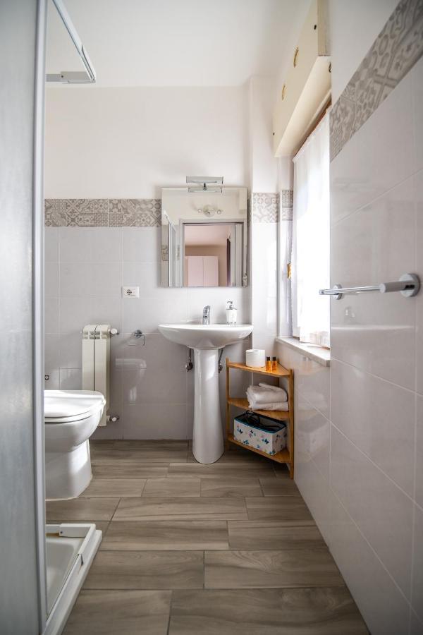 B&B A Casa Di Amici Касерта Екстериор снимка