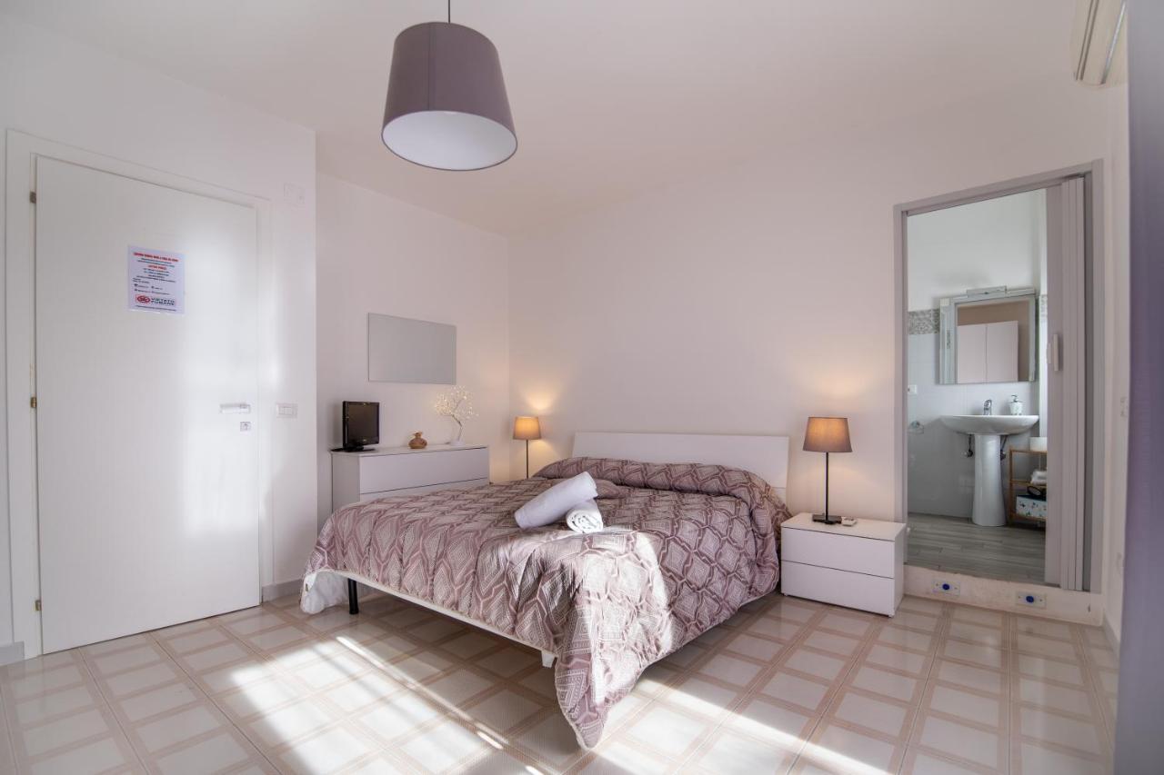B&B A Casa Di Amici Касерта Екстериор снимка